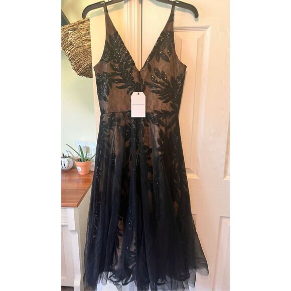 Dress the Population Romantic Sequin and Lace Fit and Flare Size Small - Picture 9 of 11